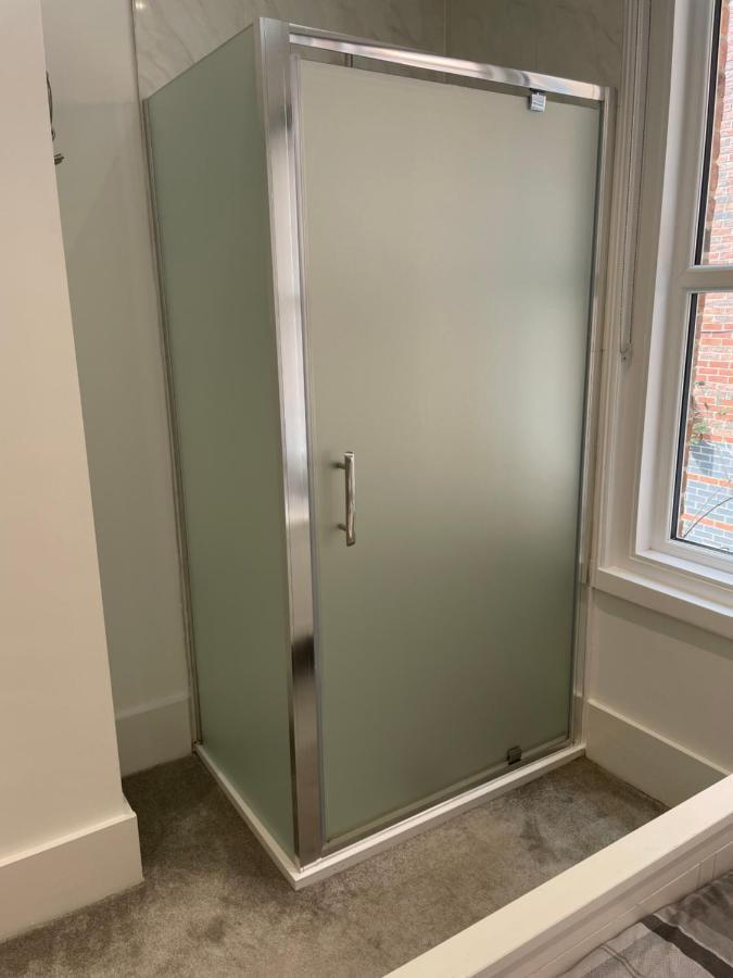 The Snap Pad Boutique Apartment Tunbridge Wells Extérieur photo