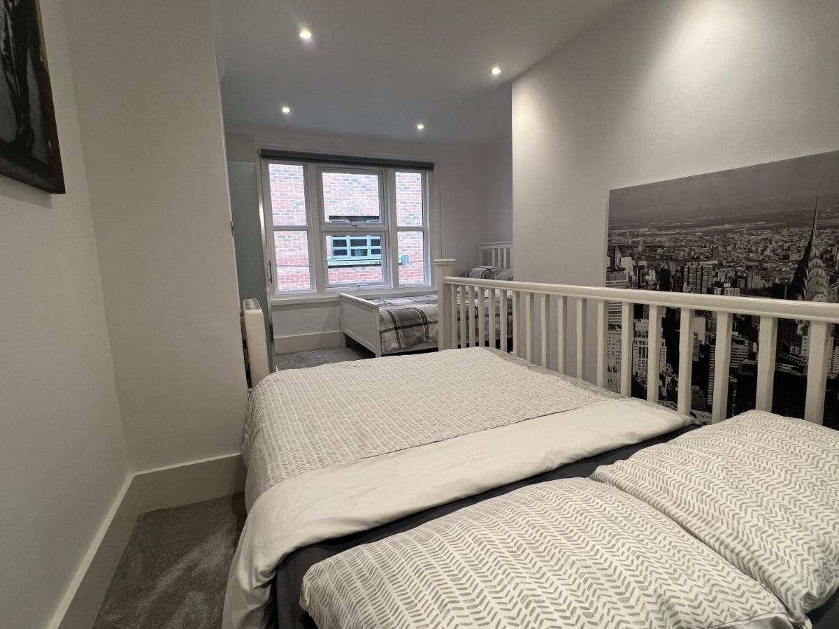 The Snap Pad Boutique Apartment Tunbridge Wells Extérieur photo