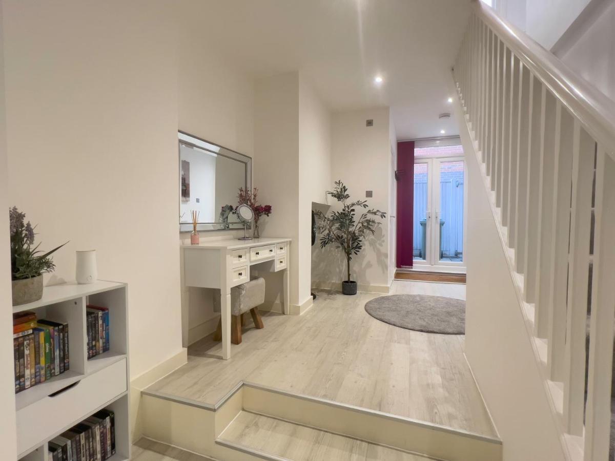 The Snap Pad Boutique Apartment Tunbridge Wells Extérieur photo