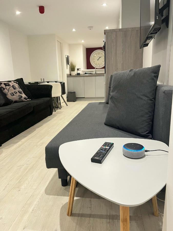 The Snap Pad Boutique Apartment Tunbridge Wells Extérieur photo