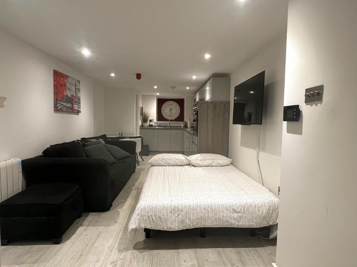 The Snap Pad Boutique Apartment Tunbridge Wells Extérieur photo